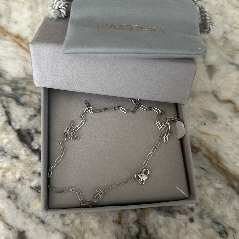 Haverhill Adelaide Mini Necklace size small white gold